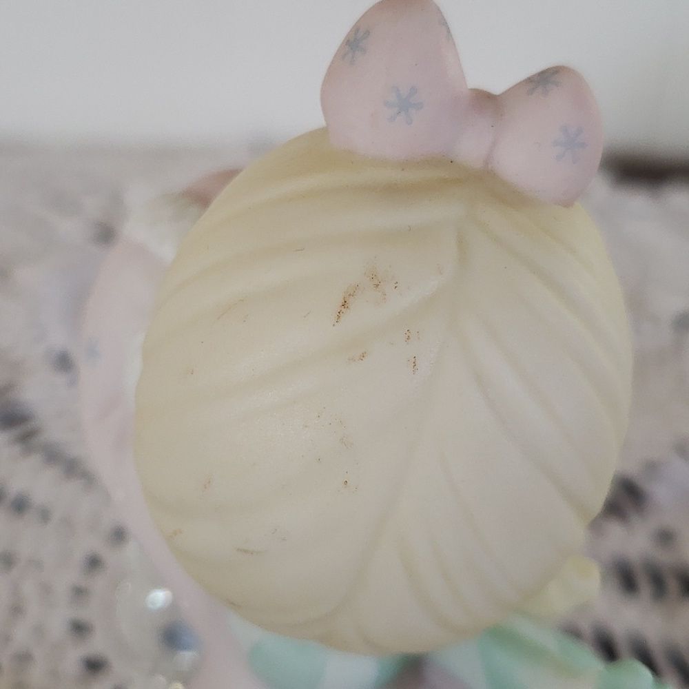 Vintage 2003 Precious Moments"Icy Good Times Ahead" Porcelain Figurine -… - Picture 7 of 7